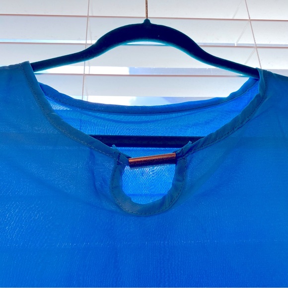 Girly Soft Blouse Keyhole Neck Blue Asymmetric Top Cap Sleeve XL - Picture 5 of 6